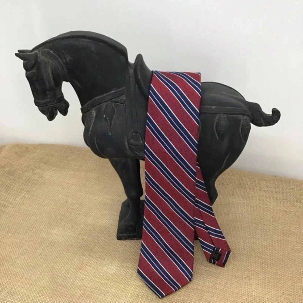 Joseph A. Bank Men’s Reserve Striped 100% Silk Tie NWT